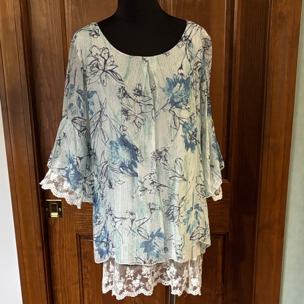 Chic Floral Lace Women's Blousesilk blend medium blouse